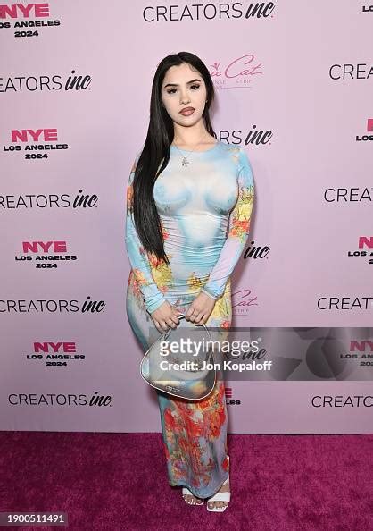 forever yuri mega